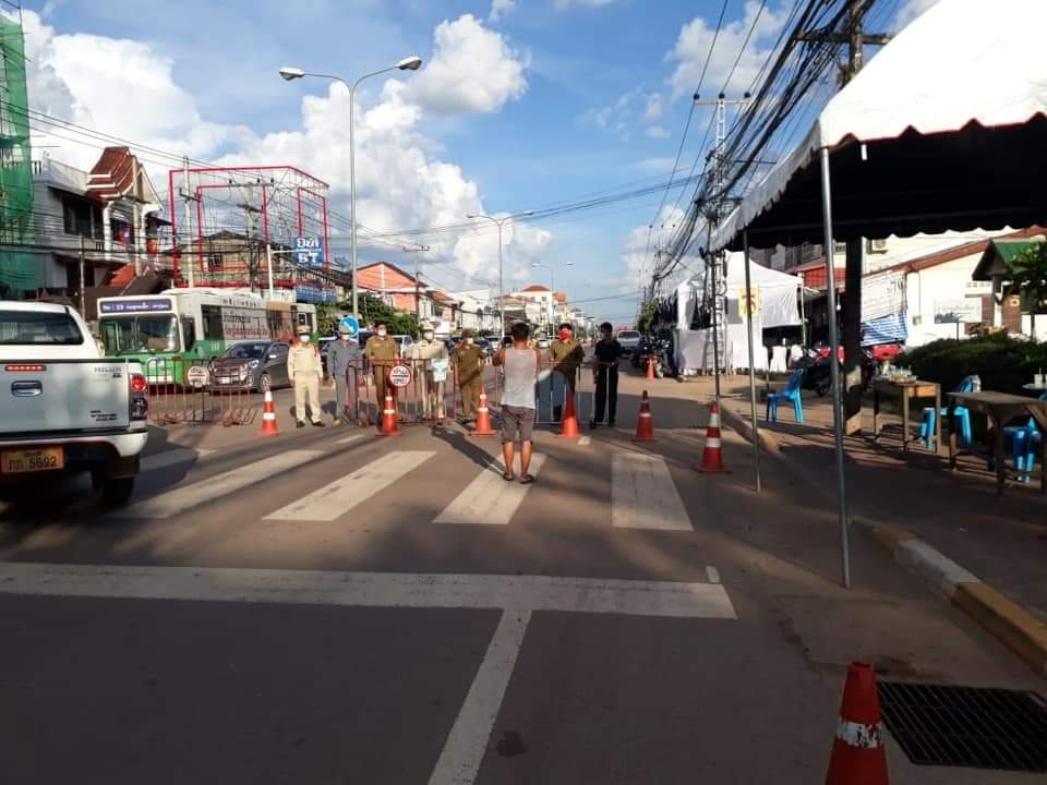 Vientiane tăng cường kiểm soát việc tuân thủ quy định phòng dịch