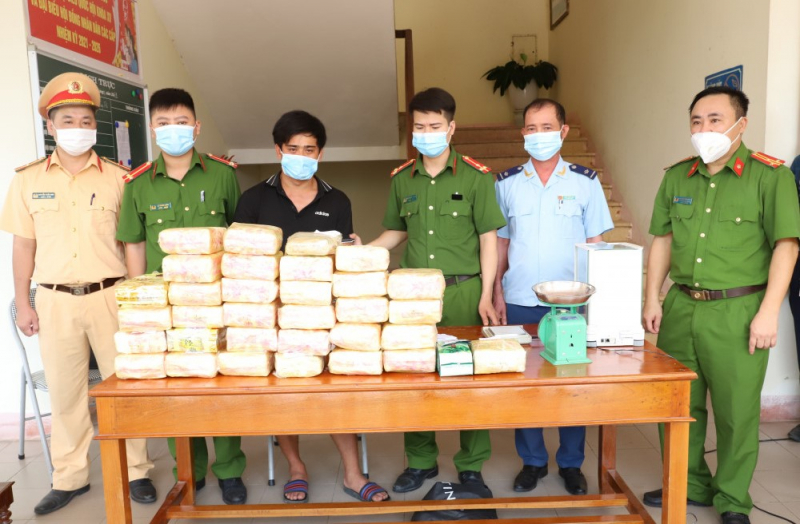 Nóng cuộc chiến ma túy ở biên giới Việt – Lào