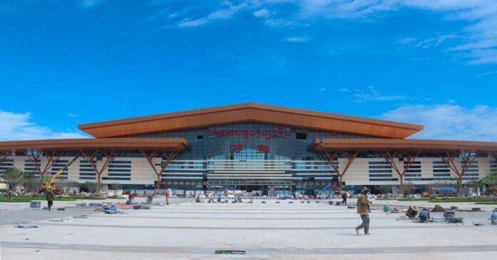 Nhà ga đường sắt ở Vientiane hoàn thành