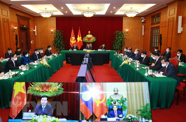 Ông Võ Văn Thưởng hội đàm trực tuyến với Thường trực Ban Bí thư Lào