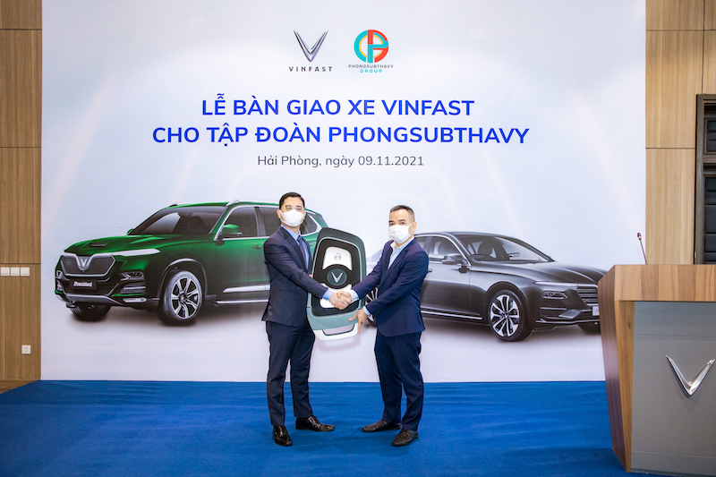 VinFast xuất khẩu lô xe đầu tiên sang thị trường Lào -0