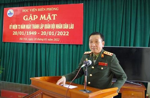 Đoàn Tùy viên Quân sự Lào thăm, làm việc tại Học viện Biên phòng