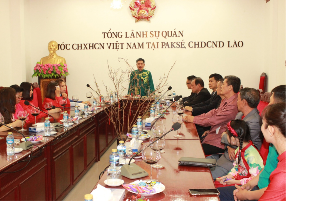 Tổng Lãnh sự quán Việt Nam tại Pakse phối hợp tổ chức Lễ chào cờ Tổ quốc mùng 1 tết – chào đón Xuân Nhâm Dần 2022.