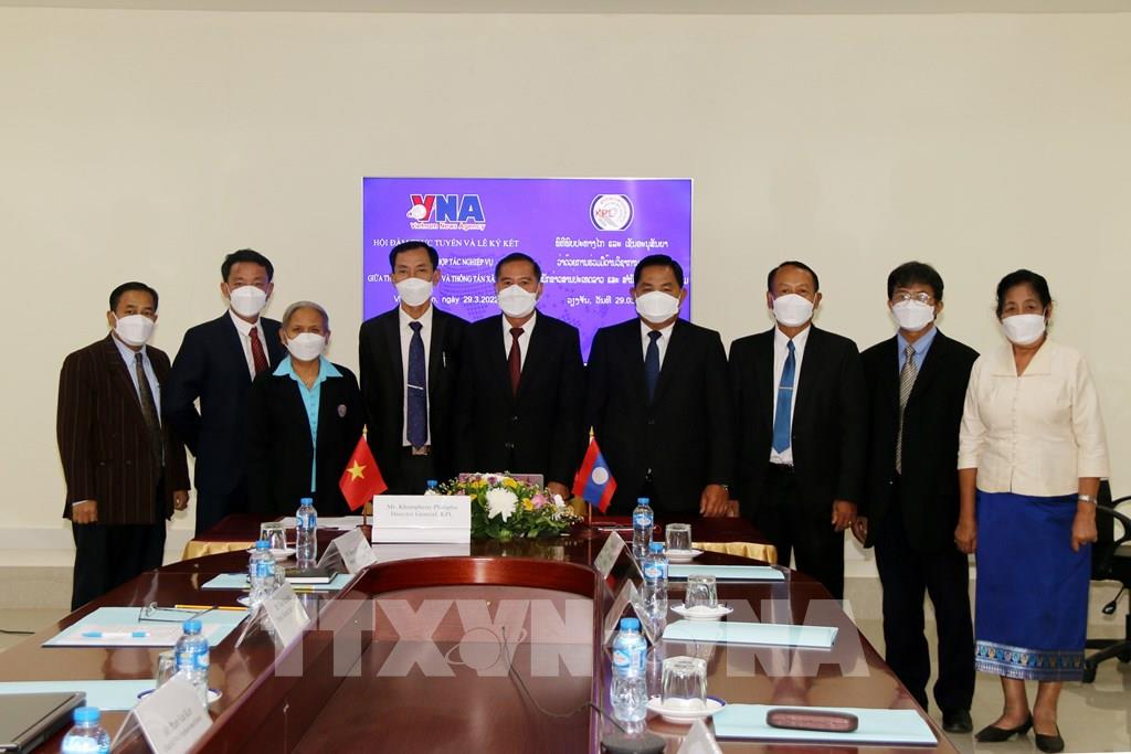 Thông tấn xã Việt Nam hội đàm và ký kết Thỏa thuận hợp tác với Thông tấn xã Lào