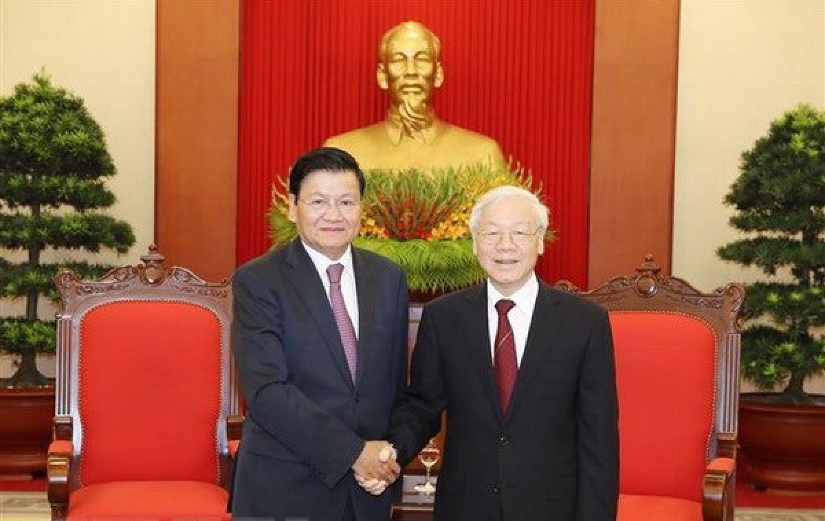Tổng Bí thư Nguyễn Phú Trọng và Tổng Bí thư, Chủ tịch nước Lào Thongloun Sisoulith.