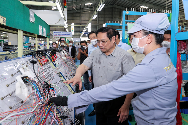 Thủ tướng đề nghị THACO làm ngay đường nối Quảng Nam với Tây Nguyên, biên giới Lào và làm thẳng nhất có thể - Ảnh 1.