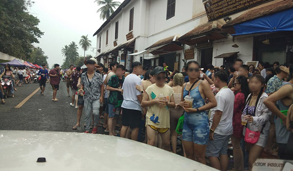 Vientiane và các tỉnh trầm lắng, Luang Prabang sôi động đón Tết năm mới