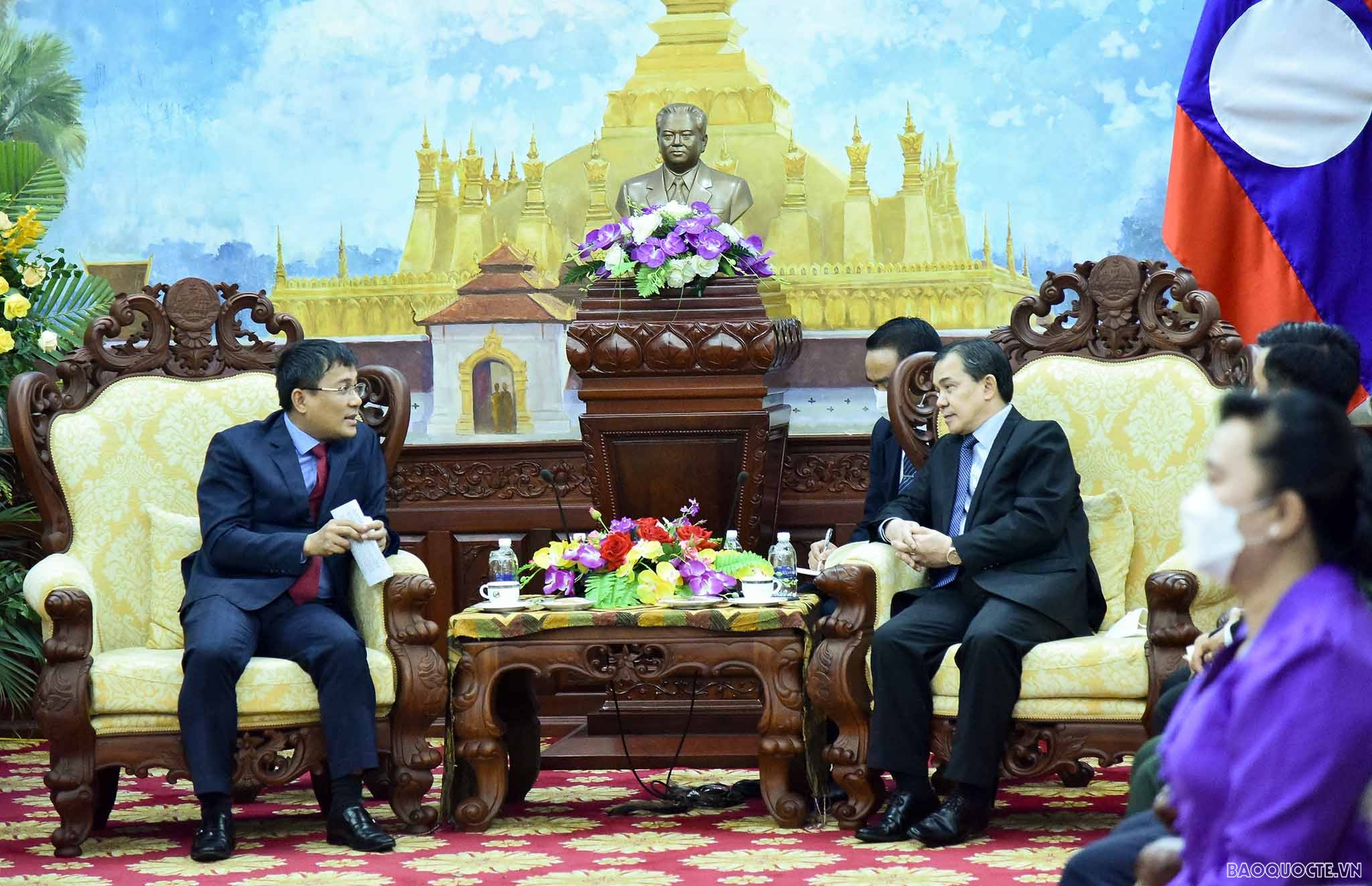 Lãnh đạo Bộ Ngoại giao chúc Tết cổ truyền Bunpimay Nhân dân các dân tộc Lào