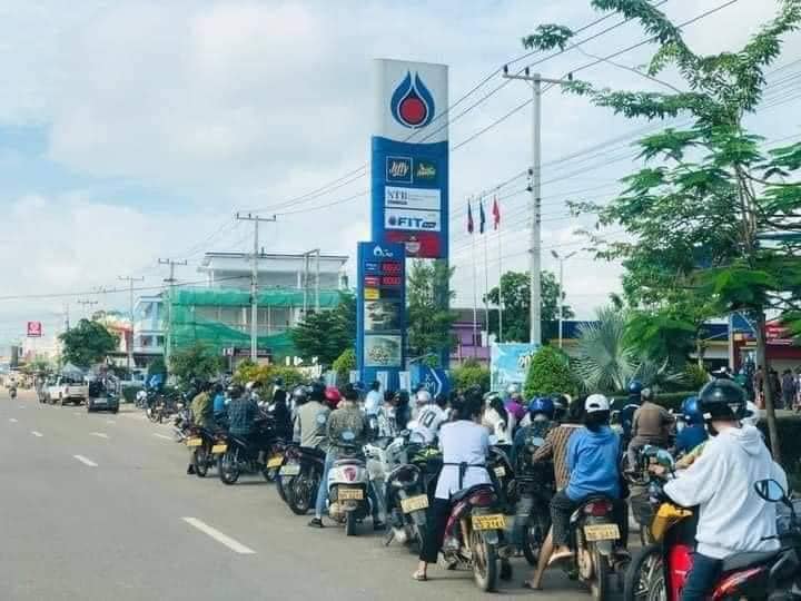 Lào trải qua khủng hoảng nhiên liệu trên diện rộng