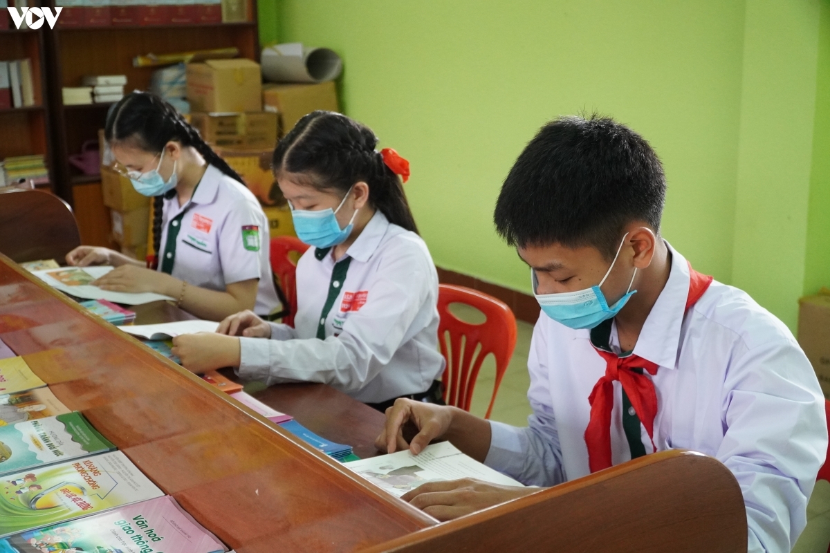 Người Việt ở Lào ai cũng biết Bác Hồ, cả những cháu thiếu nhi