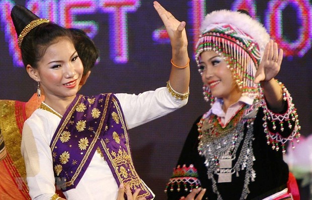 Ngày hội giao lưu “Thắm tình hữu nghị – Hướng tới tương lai” vùng biên giới Việt Nam – Lào