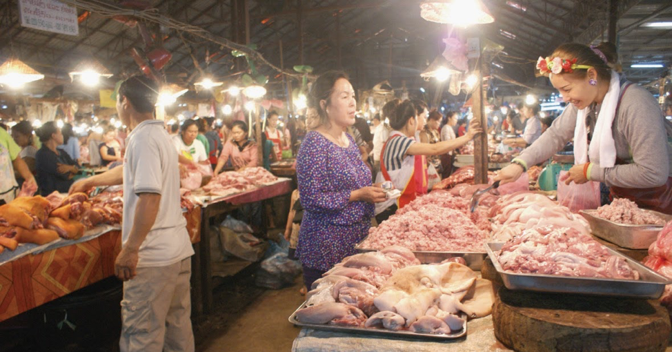 Bộ Công thương Lào đề xuất 05 chiến lược quản lý nhập khẩu hàng thiết yếu và giá hàng hóa trên thị trường
