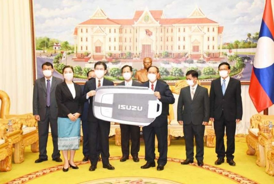 Nhật Bản tặng ô tô phục vụ công tác cho Bộ Công an Lào