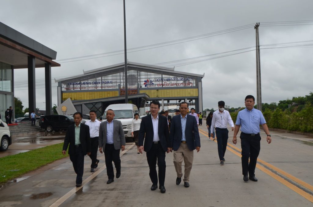 Thứ trưởng Bộ Kế hoạch Đầu tư Việt Nam thăm Dự án cảng cạn Thanaleng