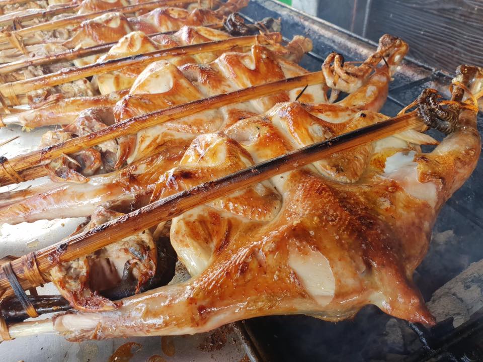 Savannakhet thúc đẩy thương hiệu gà nướng Seno