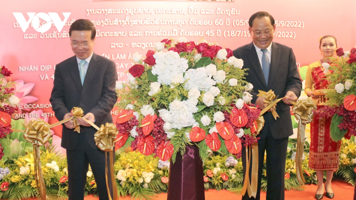 hinh anh quy ve quan he lao - viet nam duoc trien lam tai vientiane hinh anh 1