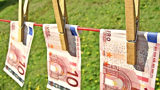 Luật Phòng chống rửa tiền và chống tài trợ khủng bố năm 2014 của Lào