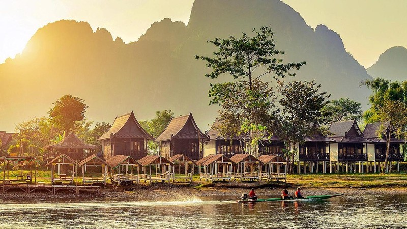 Lào đón hơn 14.000 du khách Việt Nam trong 5 tháng đầu năm 2022 ảnh 1