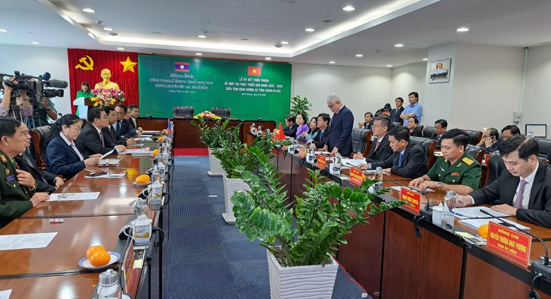 Bình Dương hỗ trợ tỉnh Champasak của Lào phát triển công nghiệp hiện đại