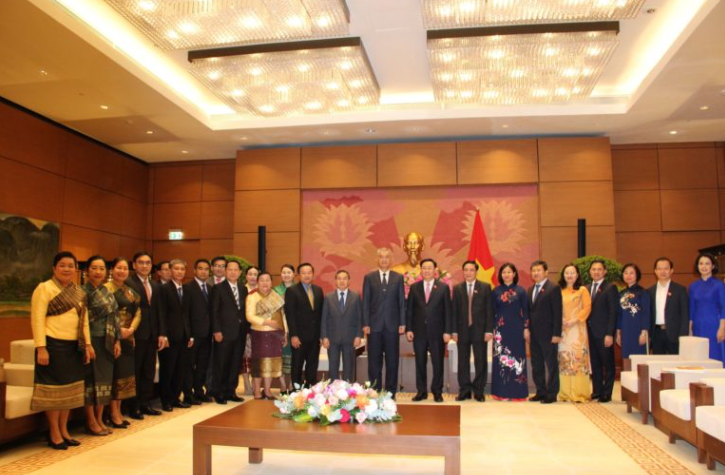 Quan hệ giữa thủ đô Viêng Chăn và thủ đô Hà Nội là điển hình cho hợp tác địa phương Lào – Việt Nam