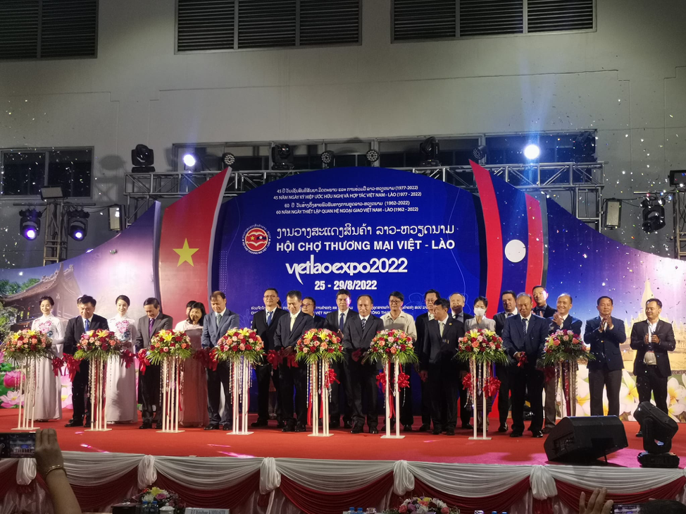 Chính thức khai mạc Hội chợ Thương mại Việt Nam – Lào 2022