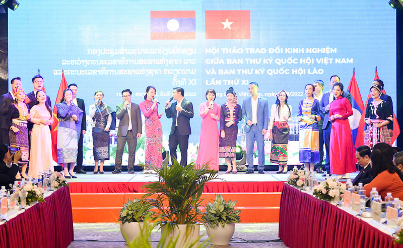 Hội thảo trao đổi kinh nghiệm công tác giữa Văn phòng Quốc hội Việt Nam và Ban Thư ký Quốc hội Lào -0