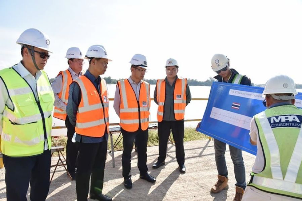 Lãnh đạo Lào thị sát tiến độ Dự án cầu Hữu nghị Lào – Thái Lan số V
