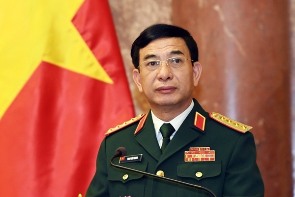 Đoàn đại biểu quân sự cấp cao Việt Nam thăm chính thức nước CHDCND Lào