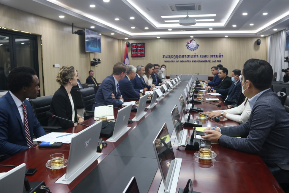 Mỹ thúc đẩy cải thiện môi trường kinh doanh tại Lào