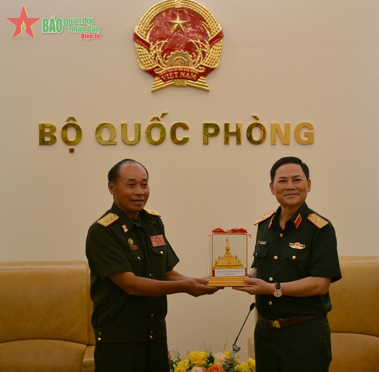 Đoàn Tổng cục Kỹ thuật, Bộ Quốc phòng Lào thăm và làm việc tại Việt Nam