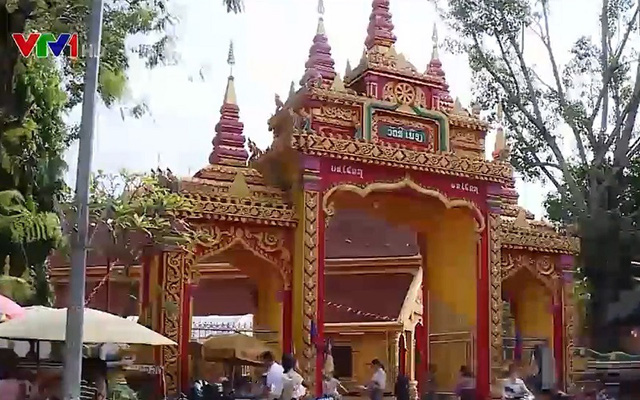 Lễ hội mãn chay tại Lào sau hơn hai năm dịch bệnh