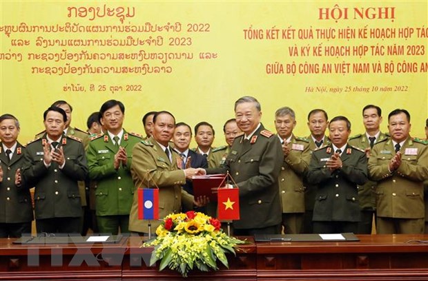 That chat hon nua quan he hop tac Cong an Viet Nam-Lao hinh anh 3