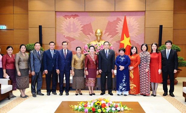 Phó Chủ tịch Quốc hội tiếp Chủ nhiệm UB Văn hóa-Xã hội Quốc hội Lào