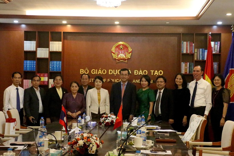Việt Nam – Lào chia sẻ kinh nghiệm trong giáo dục và đào tạo