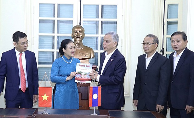 Việt Nam-Lào phối hợp chặt chẽ trong công tác đối ngoại nhân dân