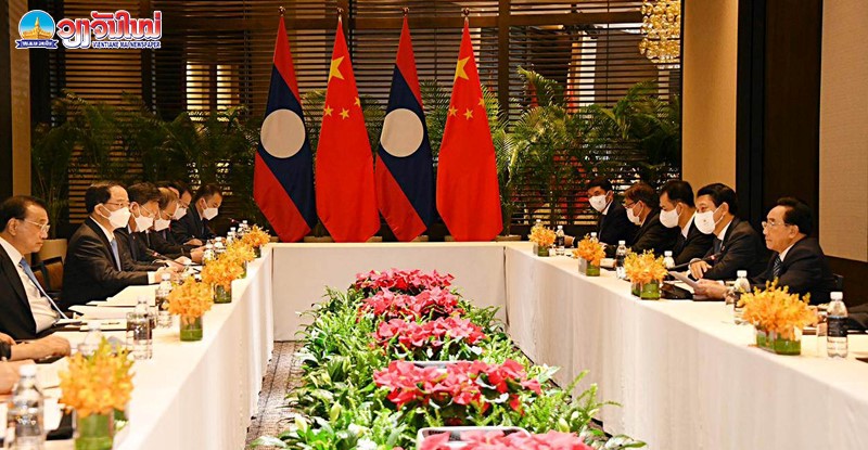 Thủ tướng Lào và Trung Quốc hội đàm song phương