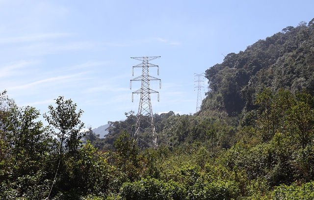 Đường dây 220 kV Nậm Mô-Tương Dương: Chạy đua về đích