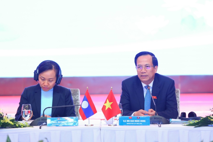Việt Nam - Lào ký thỏa thuận hợp tác phát triển nguồn nhân lực - 1