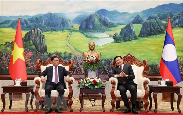 Chu nhiem Uy ban Kiem tra Trung uong Tran Cam Tu lam viec tai Lao hinh anh 2