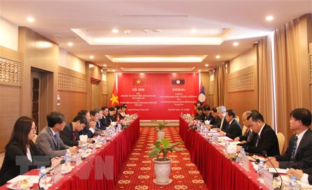 Chu nhiem Uy ban Kiem tra Trung uong Tran Cam Tu lam viec tai Lao hinh anh 3