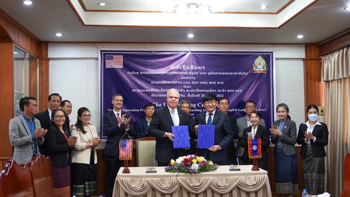 Mỹ hỗ trợ Lào phát triển năng lực dạy tiếng Anh