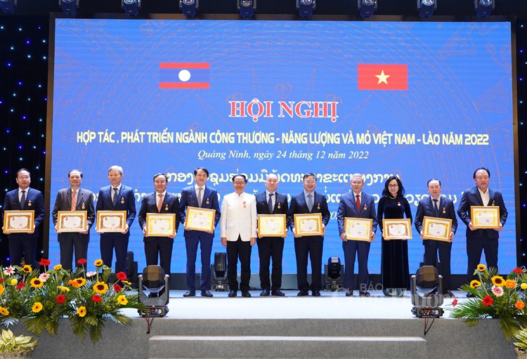 Hội nghị hợp tác phát triển ngành Công Thương- Năng lượng và Mỏ Việt Nam - Lào 2022 Hội nghị hợp tác phát triển ngành Công Thương- Năng lượng và Mỏ Việt Nam - Lào 2022