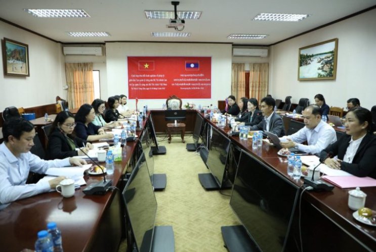 Việt Nam, Lào tăng cường hợp tác tài chính, tài sản