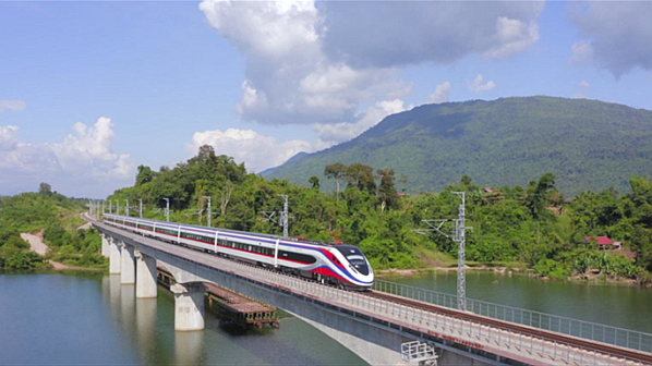 Lào – Trung Quốc thúc đẩy khai thông tuyến đường sắt Vientiane-Côn Minh