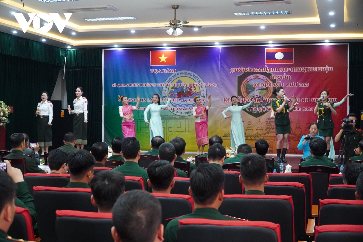 Tăng cường đoàn kết Việt Nam-Lào, xây dựng biên giới hòa bình