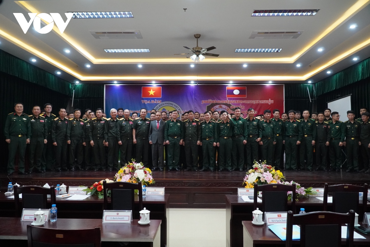 50 si quan tham du toa dam si quan tre bien phong viet nam - lao hinh anh 4