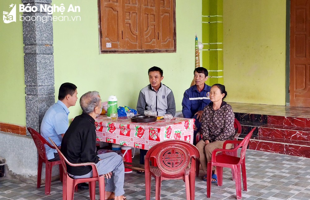 Người Nghệ ở Lào 'vượt bão' lạm phát ảnh 2