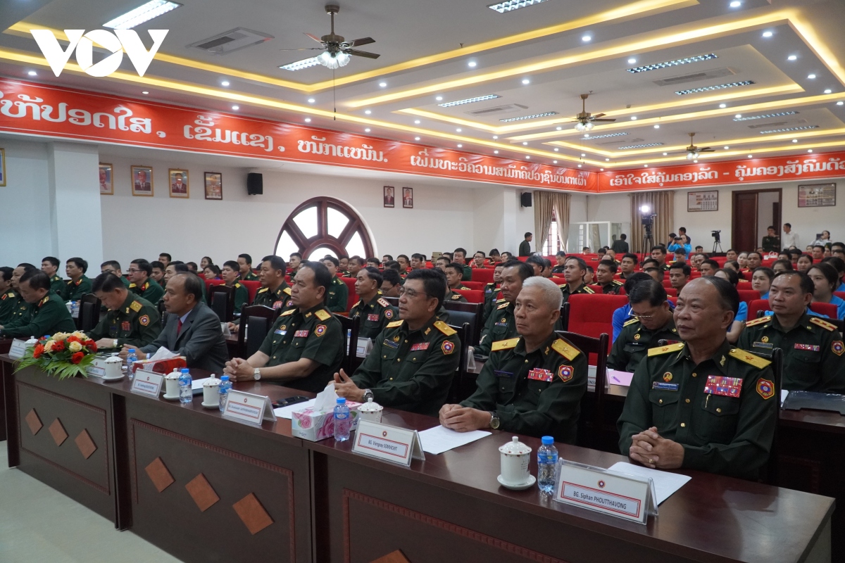 50 si quan tham du toa dam si quan tre bien phong viet nam - lao hinh anh 1