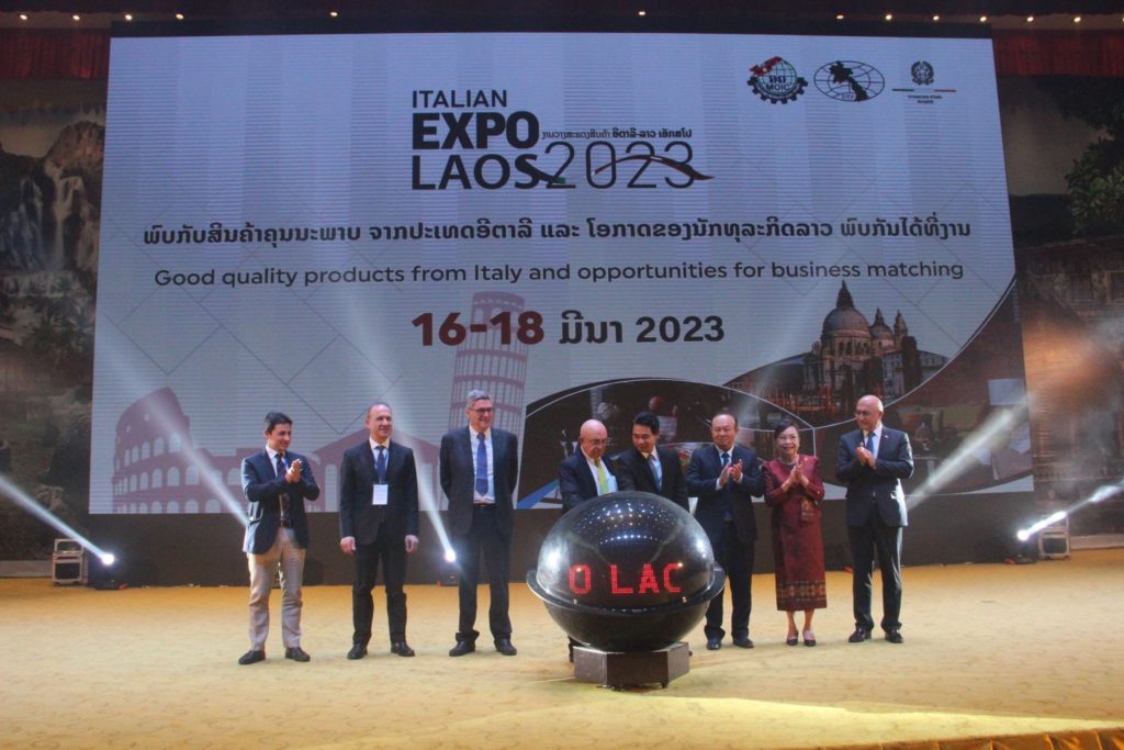Triển lãm thương mại Italia-Lào 2023 đang diễn ra tại Vientiane