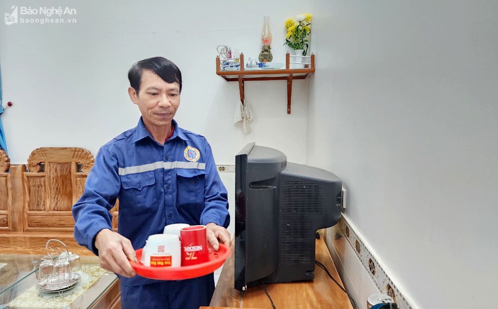 Người Nghệ ở Lào 'vượt bão' lạm phát ảnh 1